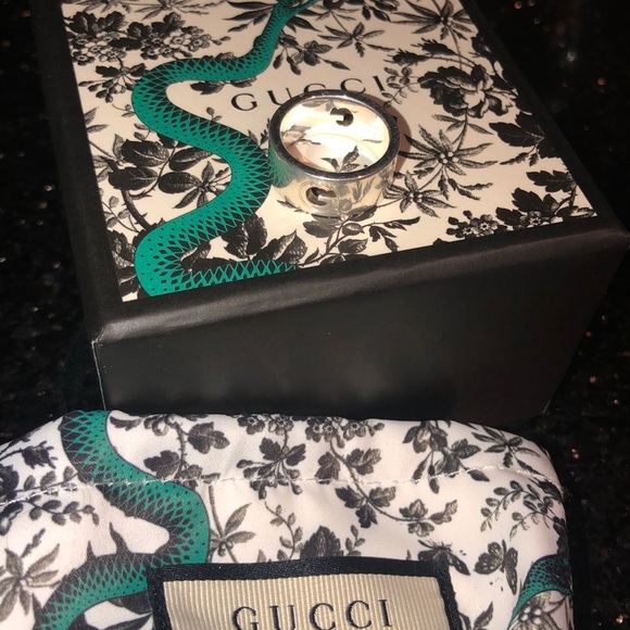 GUCCI ring size 6 - Picture 2 of 3